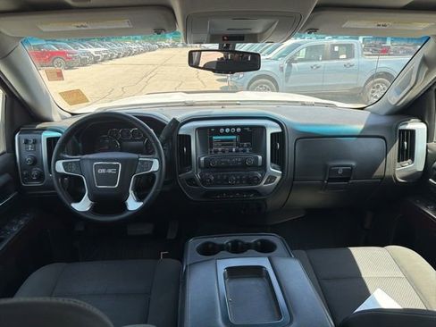 Used 2018 GMC Sierra 1500 SLE w/ Elevation Edition AWD/4WD image 17