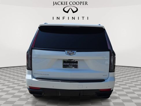 Used 2024 Cadillac Escalade Sport Platinum AWD/4WD image 6