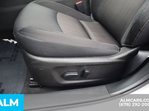 Used 2024 Nissan Altima 2.5 SV image 16