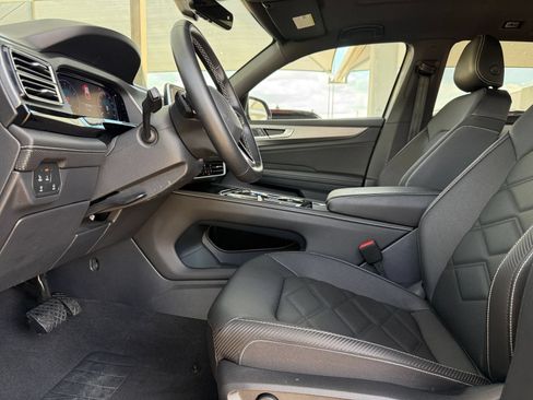 Used 2026 Volkswagen Atlas Cross Sport SE AWD/4WD image 29