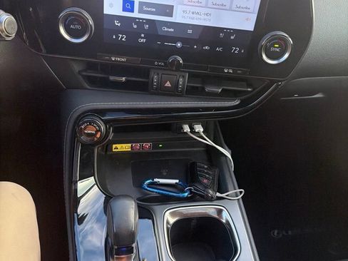 Used 2022 Lexus NX 250 FWD image 16