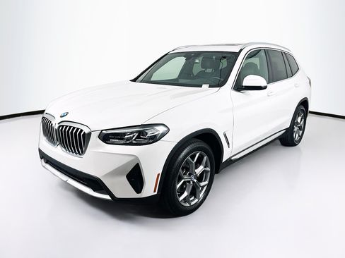Used 2023 BMW X3 sDrive30i w/ Convenience Package RWD image 3