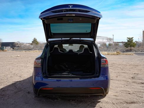 Used 2020 Tesla Model X Long Range image 8