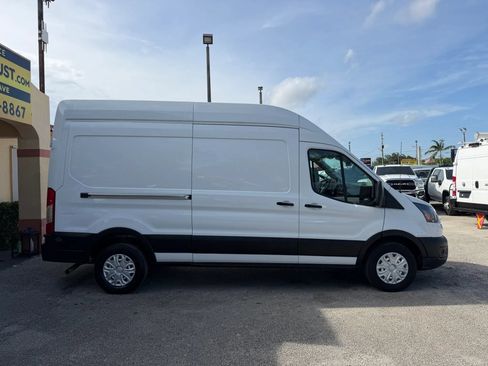 Used 2024 Ford Transit 250 148 High Roof w/ Load Area Protection Package RWD image 8