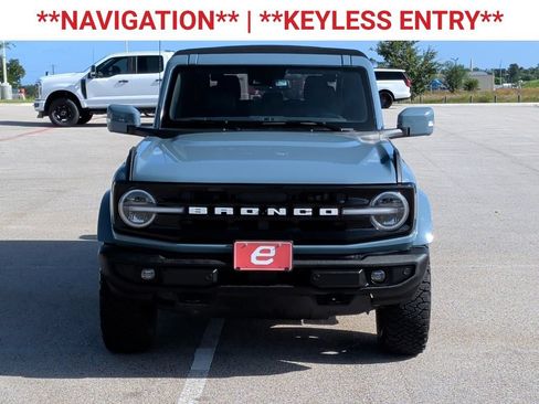 Used 2022 Ford Bronco Outer Banks AWD/4WD image 2