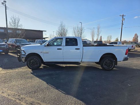 Used 2013 RAM 2500 Tradesman w/ Chrome Appearance Group image 8