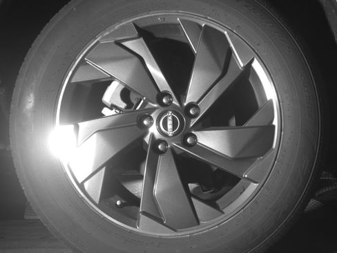 Used 2025 Nissan Rogue SV FWD image 15