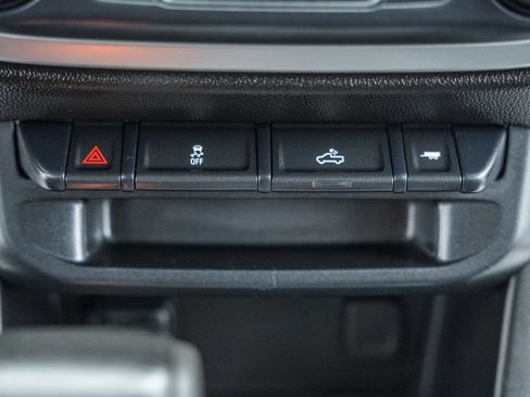 Used 2019 Chevrolet Colorado LT w/ LT Convenience Package AWD/4WD image 28
