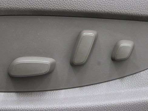 Used 2017 GMC Yukon Denali w/ Open Road Package AWD/4WD image 25