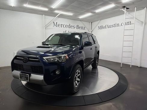 Used 2021 Toyota 4Runner TRD Off-Road Premium w/ Moonroof Package AWD/4WD image 3