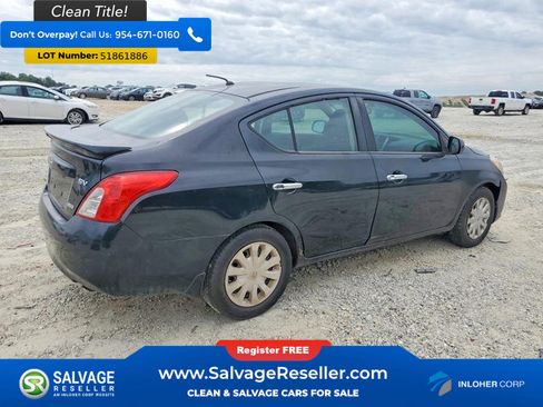 Used 2014 Nissan Versa SV FWD image 4