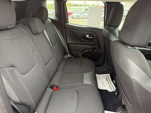 Used 2020 Jeep Renegade Altitude AWD/4WD image 15