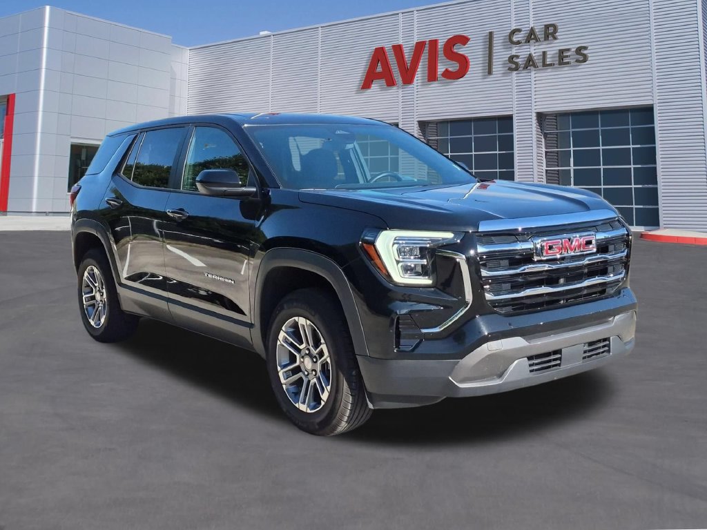 Used 2026 GMC Terrain Elevation FWD image 3