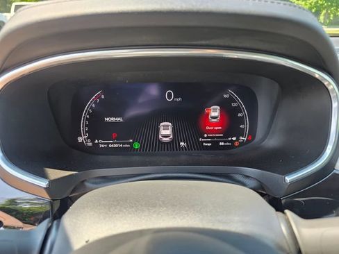 Used 2023 Acura MDX SH-AWD w/ Advance Package image 29
