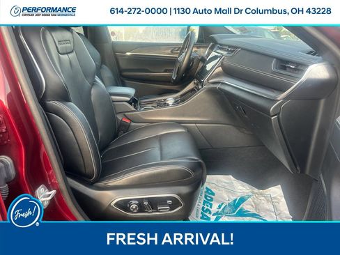 Used 2022 Jeep Grand Cherokee Overland w/ Advanced Protech Group III AWD/4WD image 16