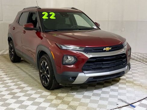 Used 2022 Chevrolet TrailBlazer LT image 1