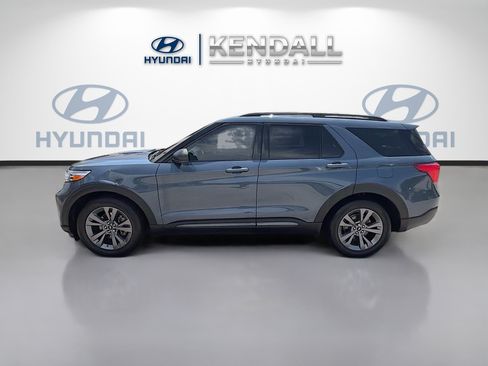 Used 2021 Ford Explorer XLT w/ Equipment Group 202A RWD image 4