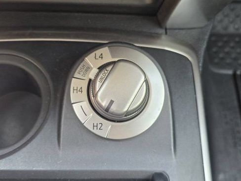 Used 2019 Toyota 4Runner SR5 AWD/4WD image 20