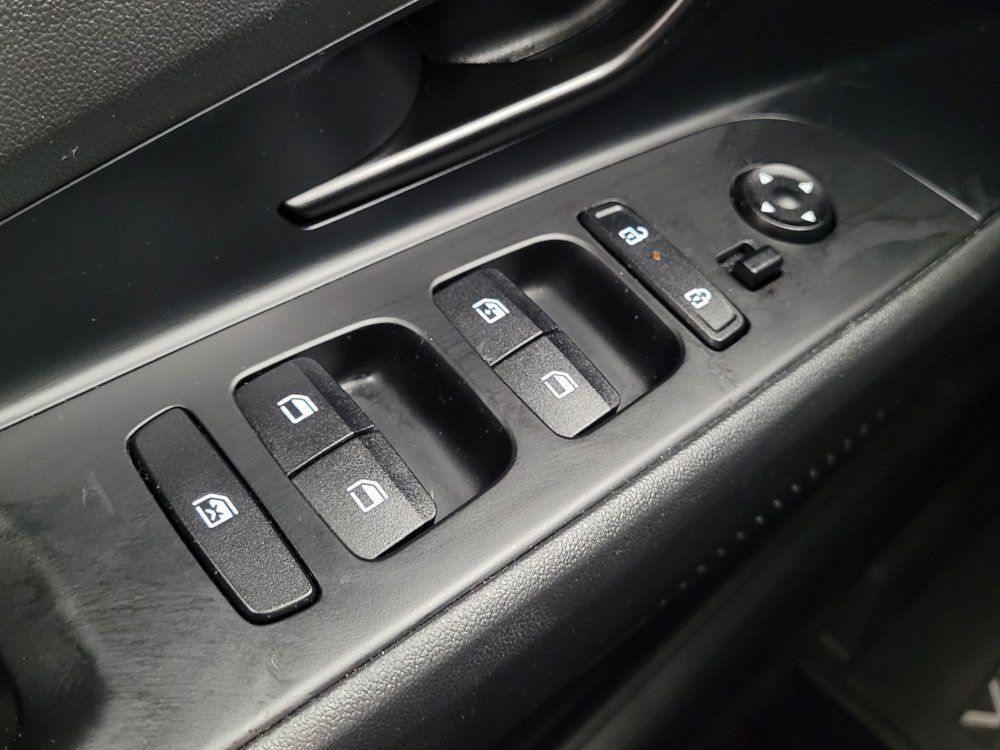 Used 2025 Hyundai Elantra Sport FWD image 27