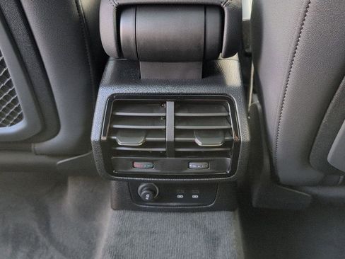New 2025 Audi Q3 2.0T Premium image 21