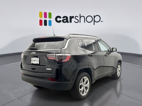 Used 2024 Jeep Compass Latitude image 5