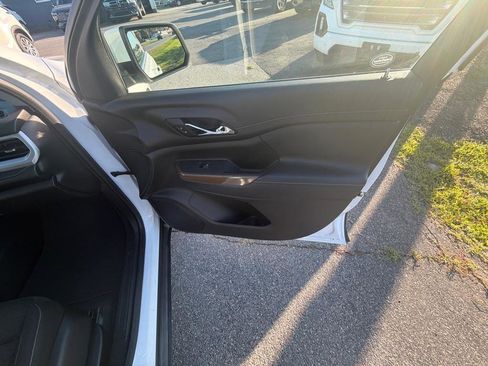 Used 2019 GMC Acadia SLE FWD image 33