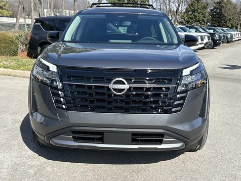 New 2026 Nissan Pathfinder SL w/ SL Premium Package AWD/4WD image 2