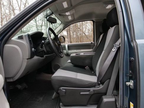 Used 2009 Chevrolet Silverado 1500 W/T w/ LS Package image 12