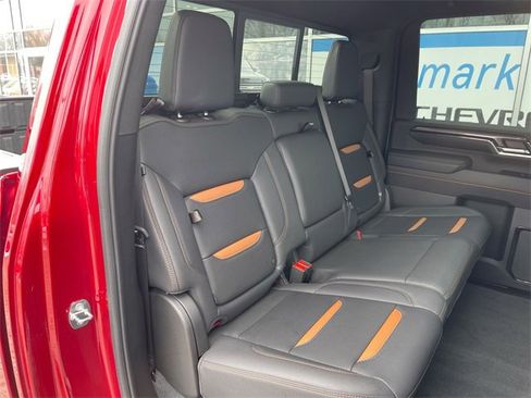 Used 2024 GMC Sierra 2500 AT4 w/ AT4 Preferred Package image 27