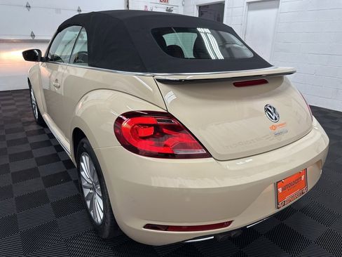 Used 2019 Volkswagen Beetle 2.0T SE image 8