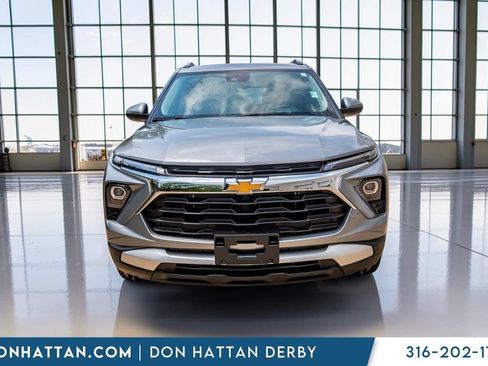 Used 2024 Chevrolet TrailBlazer LT w/ Convenience Package FWD image 28