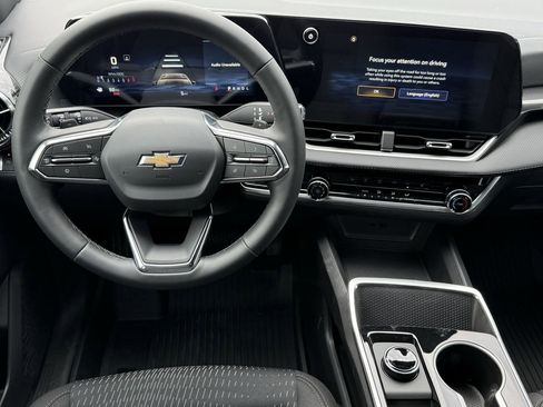 New 2026 Chevrolet Equinox LT image 11