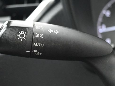 Used 2024 Toyota Corolla Cross LE FWD image 24