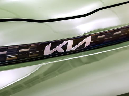 Used 2023 Kia Soul EX image 14