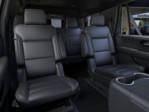 New 2026 GMC Yukon Elevation w/ Elevation Premium Package RWD image 17