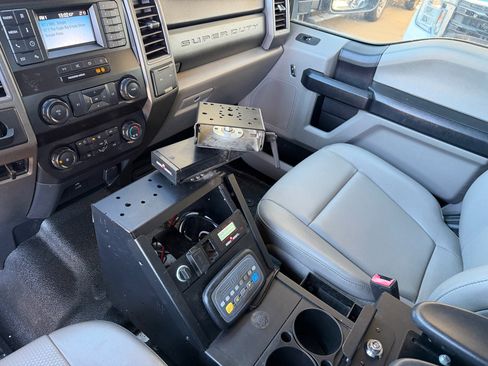 Used 2020 Ford F250 XL w/ Power Equipment Group image 31
