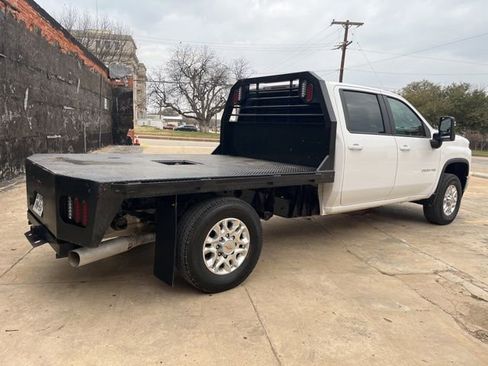Used 2023 Chevrolet Silverado 2500 LT image 7