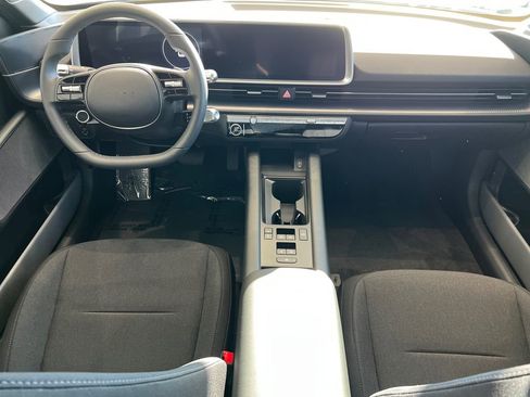 New 2025 Hyundai Ioniq 6 SE image 18