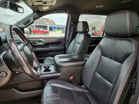 Used 2021 Chevrolet Suburban RST w/ Luxury Package image 7