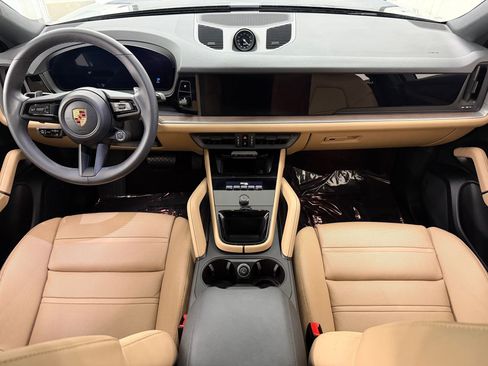 Certified 2026 Porsche Cayenne Coupe AWD/4WD image 16