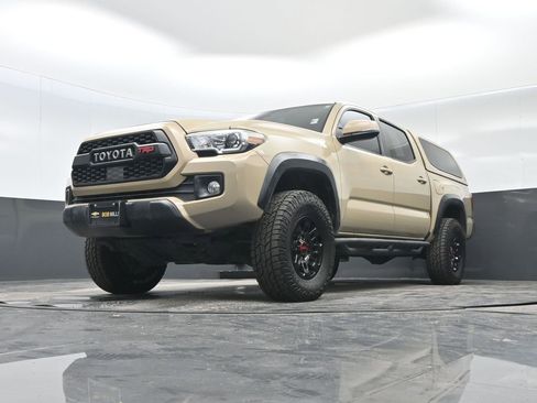 Used 2019 Toyota Tacoma TRD Off-Road image 25