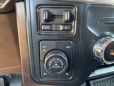 Used 2024 Ford F150 King Ranch w/ FX4 Off-Road Package image 45