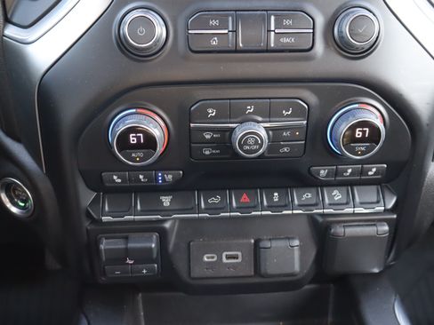 Used 2022 Chevrolet Silverado 2500 LTZ AWD/4WD image 30