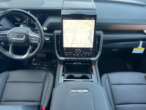 New 2026 GMC Yukon Denali w/ Advanced Technology Package AWD/4WD image 10