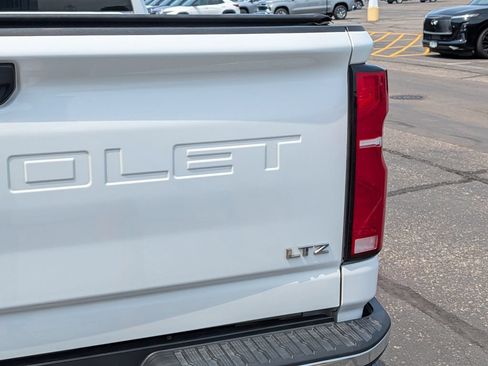 Used 2025 Chevrolet Silverado 2500 LTZ w/ LTZ Convenience Package AWD/4WD image 7