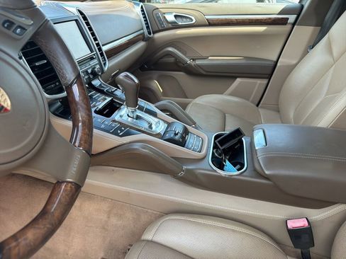 Used 2012 Porsche Cayenne S AWD/4WD image 19