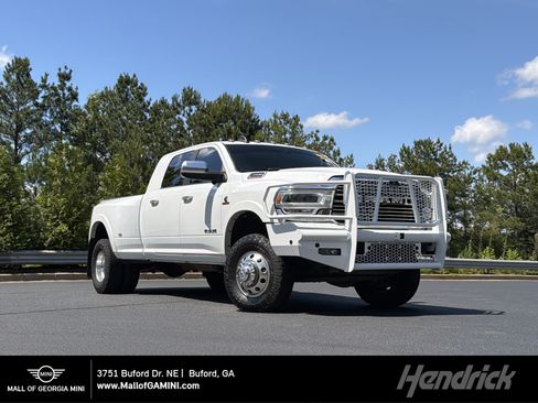 Used 2022 RAM 3500 Laramie AWD/4WD image 1