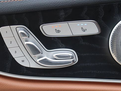 Used 2023 Mercedes-Benz E 450 Coupe image 35