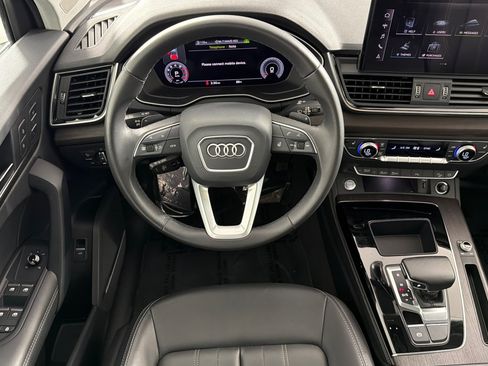 Used 2023 Audi Q5 2.0T Premium Plus w/ Premium Plus Package AWD/4WD image 13