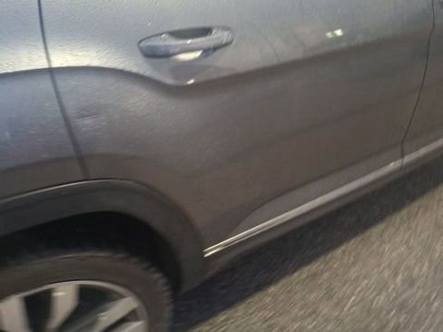 Used 2022 Volkswagen Atlas SEL Premium image 11